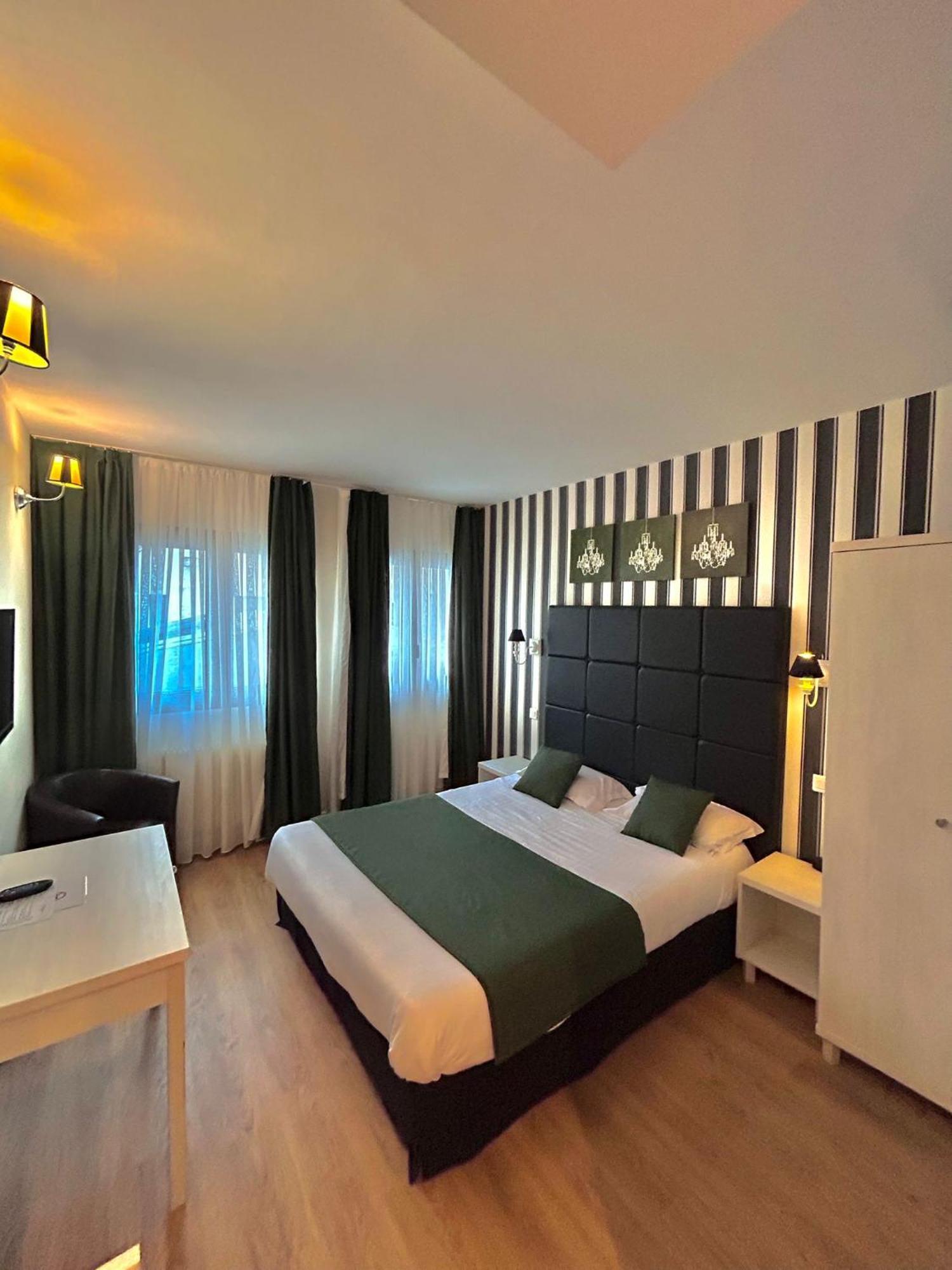 Thoiry Etoile Lodge エクステリア 写真