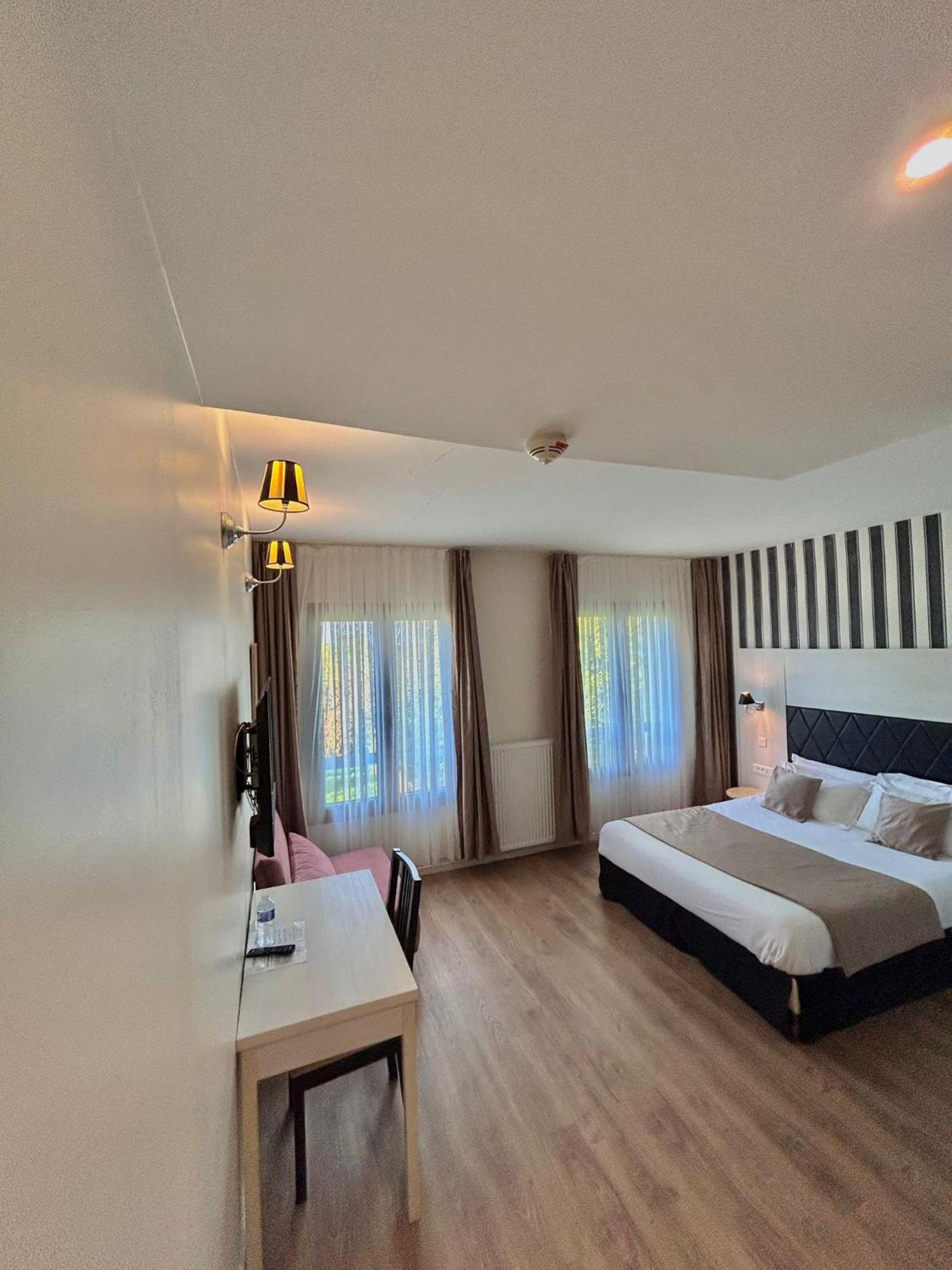 Thoiry Etoile Lodge エクステリア 写真